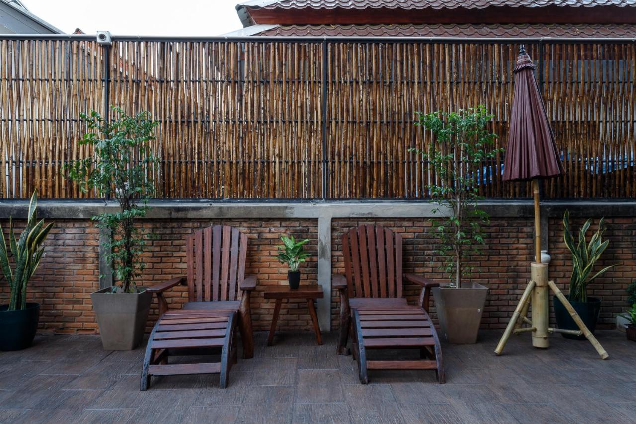 Hostel One Art&Gallery Chiang Mai Exterior foto